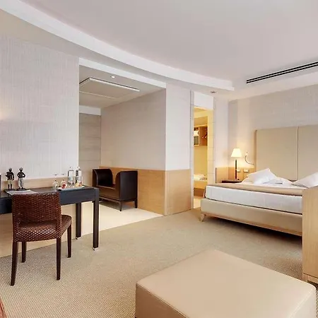 Hotell Precise House Mantegna