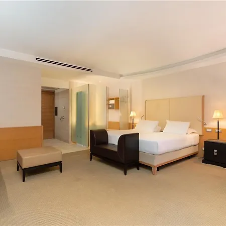 Precise House Mantegna Отель