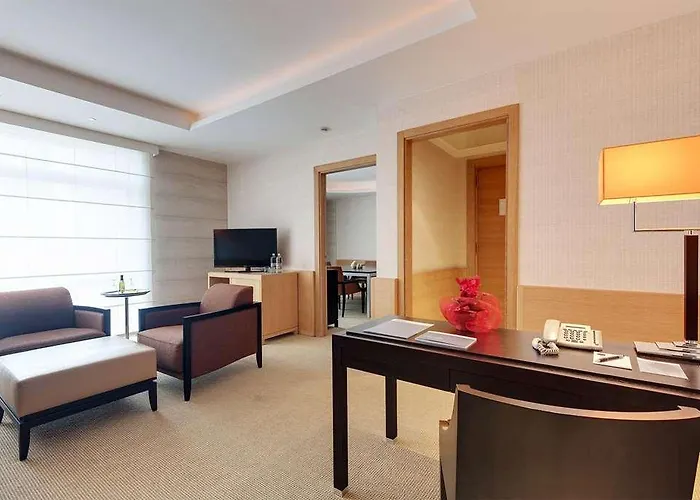 Precise House Mantegna Rom