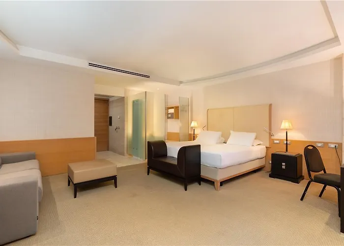 Precise House Mantegna Hotel