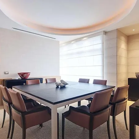 Precise House Mantegna *